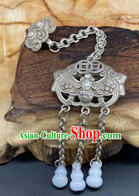 Chinese Handmade National Silver Carving Bat Pendant Jewelry Classical Ethnic Accessories Jade Gourd Tassel Brooch