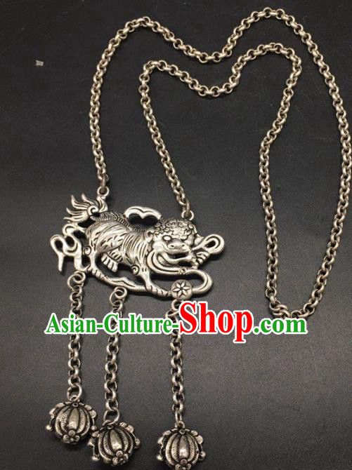 Chinese Handmade National Silver Kylin Necklace Pendant Jewelry Classical Ethnic Necklet Accessories Longevity Lock