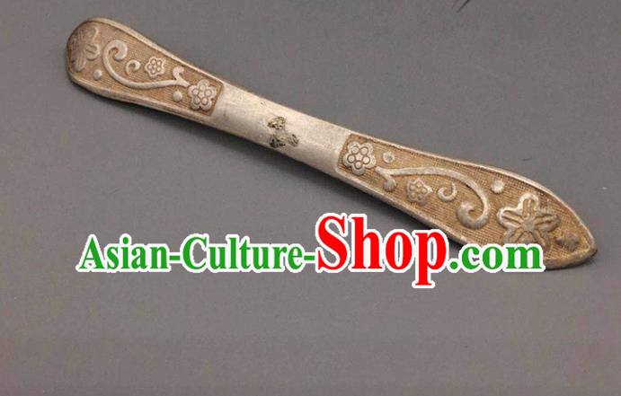 China Traditional Qing Dynasty Hair Accessories Classical Silver Hairpin Handmade Carving Plum Blossom Hair Stick