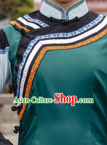 China Traditional Yi Nationality Folk Dance Clothing Ethnic Women Dance Outfits