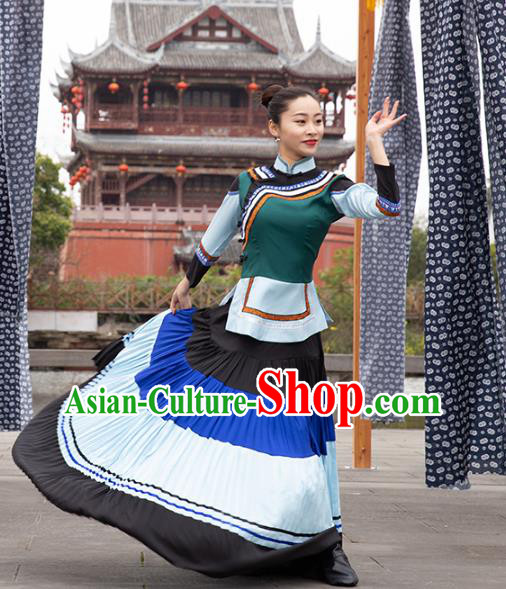 China Traditional Yi Nationality Folk Dance Clothing Ethnic Women Dance Outfits