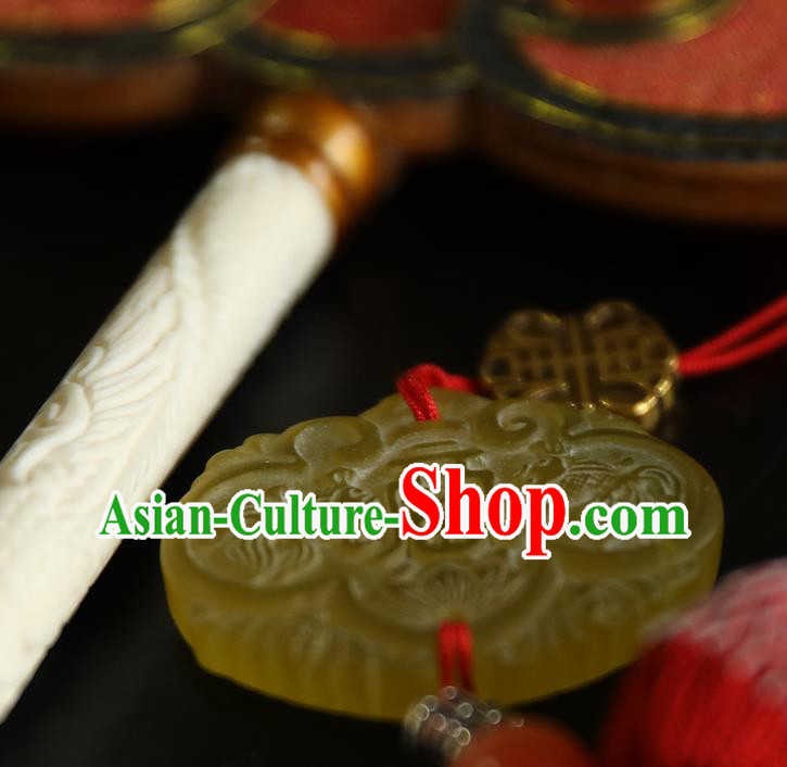China Traditional Hanfu Red Silk Fan Handmade Butterfly Pattern Fans Wedding Palace Fan