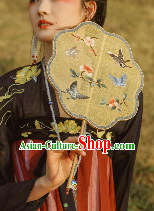 China Traditional Wedding Yellow Silk Fans Handmade Painting Butterfly Fan Ancient Hanfu Palace Fan