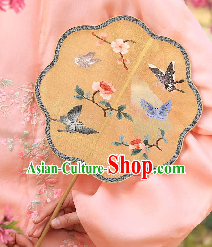 China Traditional Wedding Yellow Silk Fans Handmade Painting Butterfly Fan Ancient Hanfu Palace Fan