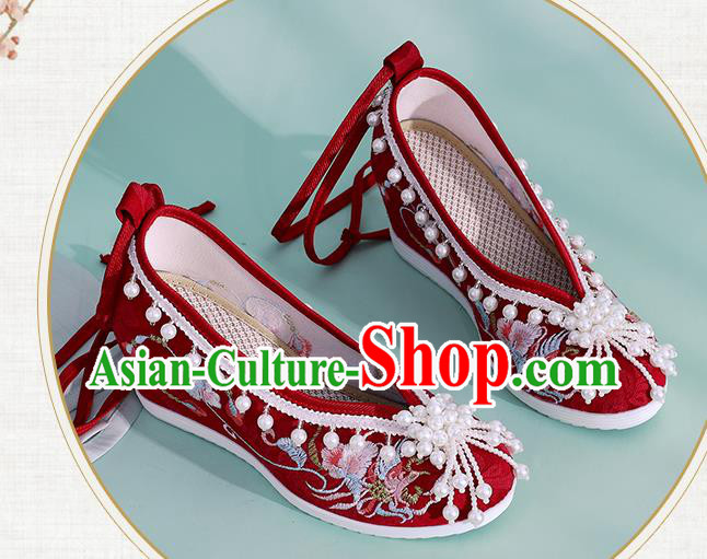 China Embroidered Phoenix Shoes Classical Beads Shoes Traditional National Wedding Red Cloth Shoes
