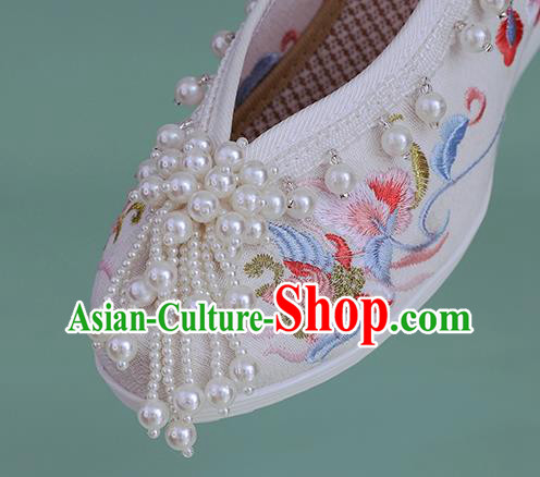 China Traditional National Wedding White Cloth Shoes Embroidered Phoenix Shoes Classical Beads Shoes