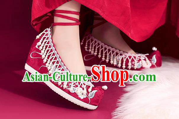 China Red Embroidered Shoes Princess Shoes Traditional Beads Tassel Shoes National Cloth Shoes