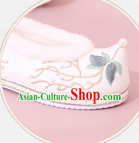 China Traditional Hanfu Shoes Embroidered Shoes White Cloth Shoes National Winter Shoes