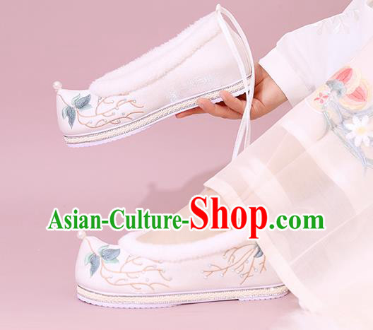 China Traditional Hanfu Shoes Embroidered Shoes White Cloth Shoes National Winter Shoes