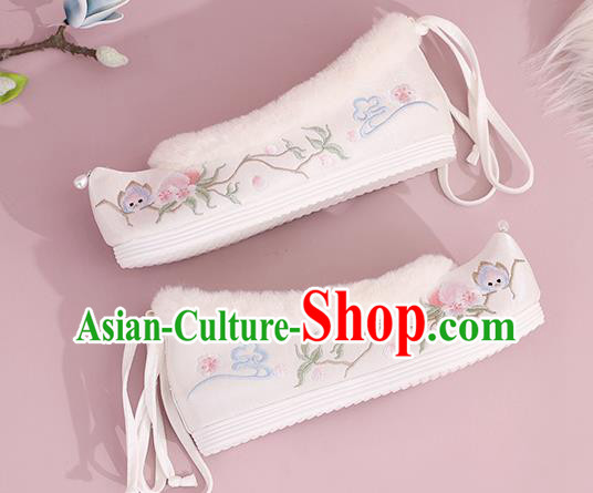 China Embroidered Peach Flowers Shoes National Winter Shoes Traditional Hanfu Princess Shoes White Cloth Shoes
