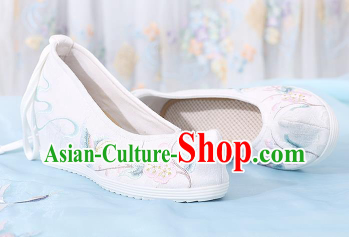 China Embroidered Plum Butterfly Shoes Traditional White Cloth Shoes National Wedge Heel Shoes