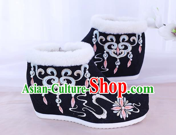 China Traditional New Year Shoes Embroidered Black Boots National Winter Ankle Boots