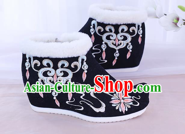 China Traditional New Year Shoes Embroidered Black Boots National Winter Ankle Boots