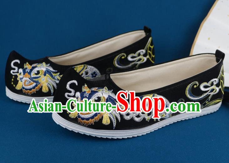 Chinese Handmade Men Shoes Embroidered Lion Shoes Traditional Black Cloth Shoes