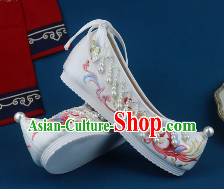 China Pearls White Cloth Shoes Embroidered Phoenix Shoes Traditional Wedding Shoes