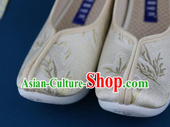 China Traditional Ming Dynasty Beige Brocade Shoes Ancient Princess Shoes