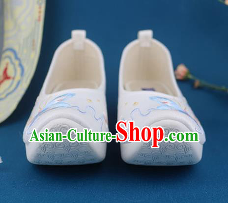 China Handmade White Cloth Shoes National Embroidered Butterfly Shoes Traditional Ming Dynasty Shoes