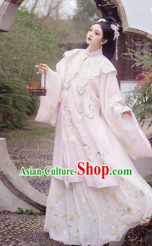 China Ancient Ming Dynasty Patrician Female Costumes Traditional Hanfu Apparels Court Embroidered Clothing