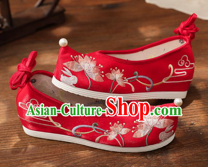 China Traditional Red Cloth Shoes Embroidered Shoes Handmade Hanfu Shoes National Wedding Shoes