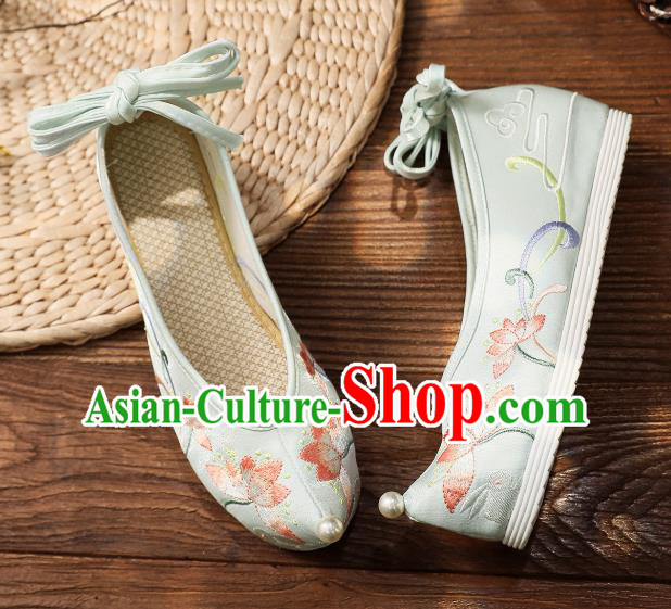 China National Shoes Traditional Light Blue Cloth Shoes Embroidered Shoes Handmade Hanfu Shoes