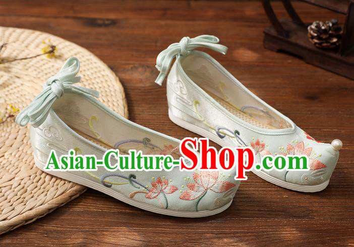 China National Shoes Traditional Light Blue Cloth Shoes Embroidered Shoes Handmade Hanfu Shoes