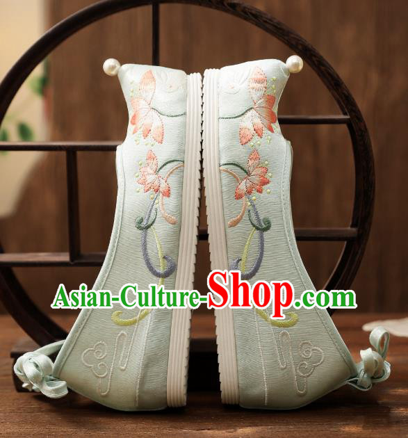 China National Shoes Traditional Light Blue Cloth Shoes Embroidered Shoes Handmade Hanfu Shoes