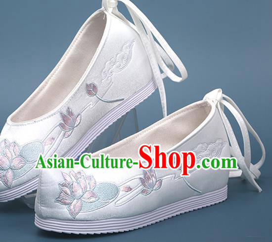 China Traditional Shoes Handmade National White Satin Shoes Embroidered Lotus Shoes Hanfu Bow Shoes