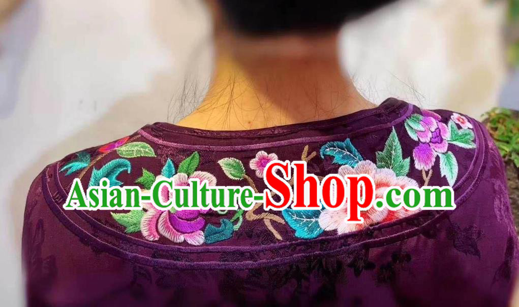 China Traditional Qing Dynasty Women Purple Silk Jacket Tang Suit Embroidered Blouse