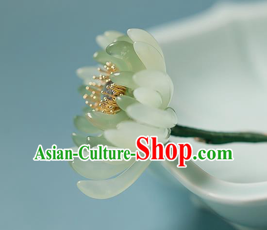 Chinese Handmade Hair Stick Traditional Ming Dynasty Empress Green Chrysanthemum Hairpin