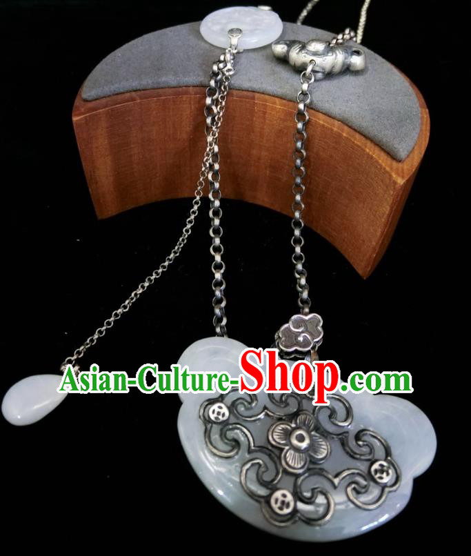 Handmade Chinese White Jade Necklace Accessories National Silver Carving Bat Necklet