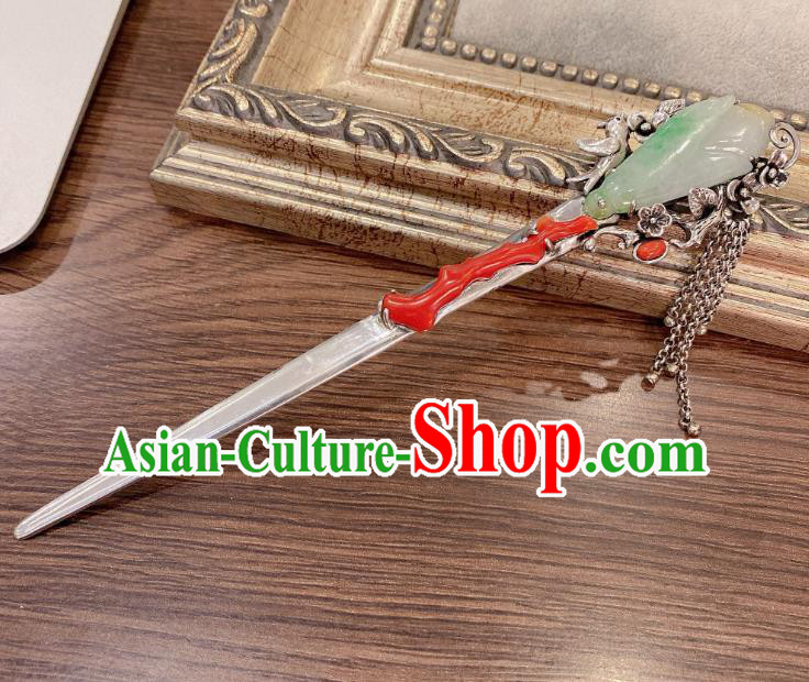 China Traditional Hair Accessories Classical Silver Tassel Hairpin Handmade Jade Mangnolia Hair Stick