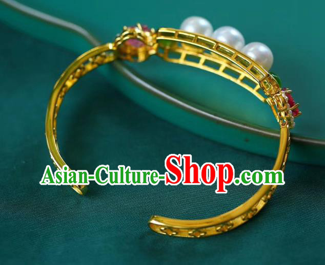 Handmade Chinese Qing Dynasty Golden Bracelet Traditional Gems Wristlet Accessories