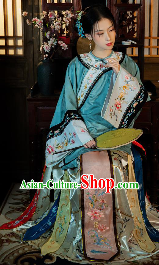 China Ancient Qing Dynasty Rich Beauty Historical Clothing Traditional Embroidered Costumes