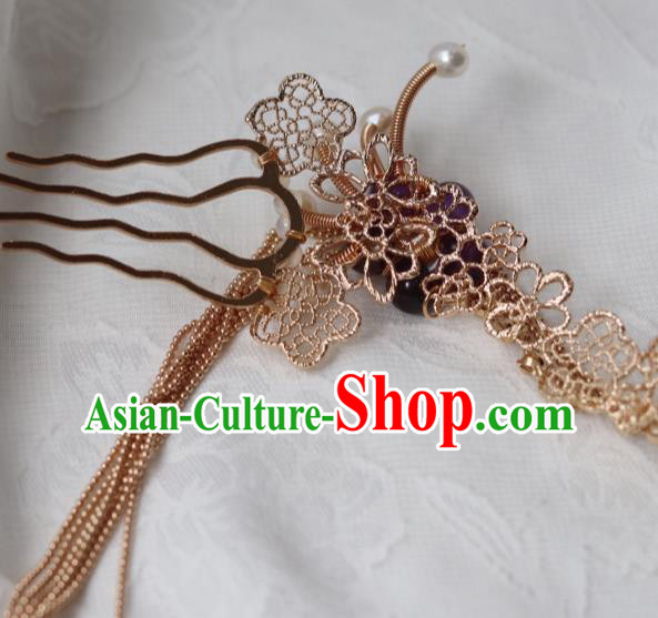 China Traditional Amethyst Plum Hairpin Classical Cheongsam Golden Tassel Hair Comb