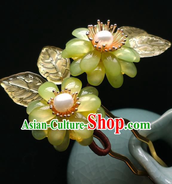 China Ancient Palace Lady Hairpin Traditional Ming Dynasty Green Chrysanthemum Hair Stick