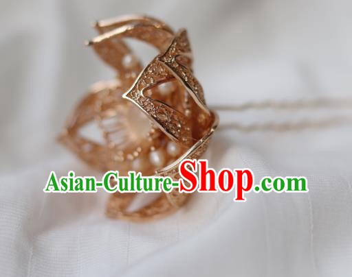 China Ancient Princess Pearls Hairpin Traditional Ming Dynasty Golden Flower Hair Stick