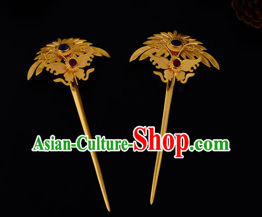China Ancient Palace Empress Hairpin Handmade Traditional Ming Dynasty Golden Butterfly Chrysanthemum Hair Stick