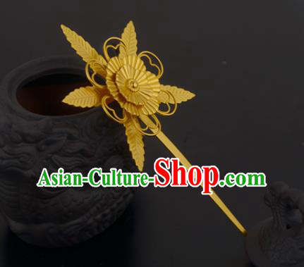 China Ancient Palace Lady Golden Hairpin Handmade Traditional Ming Dynasty Plum Blossom Hair Stick