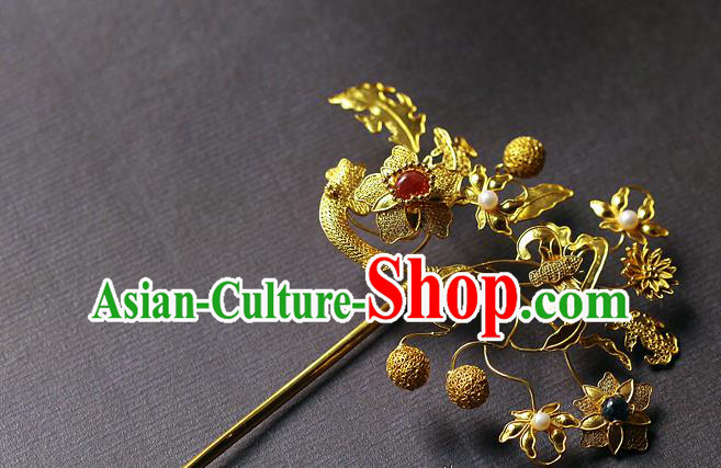 China Ancient Empress Pearls Agate Hairpin Handmade Traditional Ming Dynasty Golden Bat Hair Stick