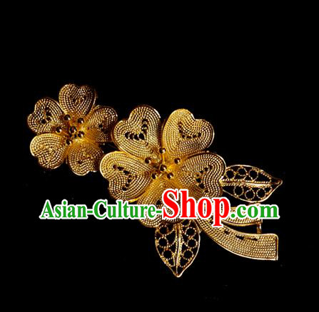 Handmade Chinese Wedding Cheongsam Breastpin Jewelry Traditional Golden Flowers Brooch Accessories