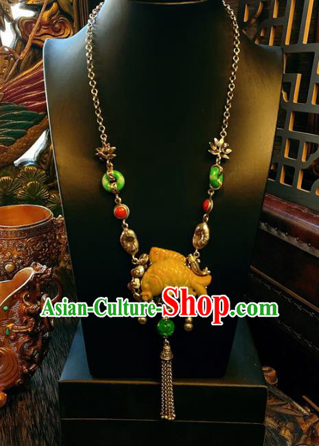 China Traditional Yellow Jade Carp Necklace Accessories Handmade Silver Tassel Necklet Pendant