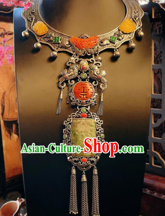 China Traditional Silver Tassel Necklace Accessories Handmade Wedding Jade Necklet Pendant