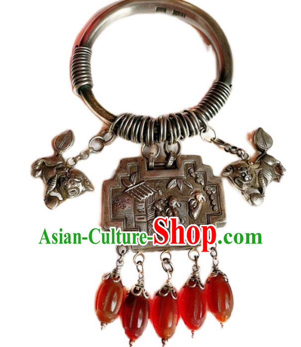 Handmade Chinese Silver Lock Bracelet Accessories Traditional Culture Jewelry Agate Tassel Bangle
