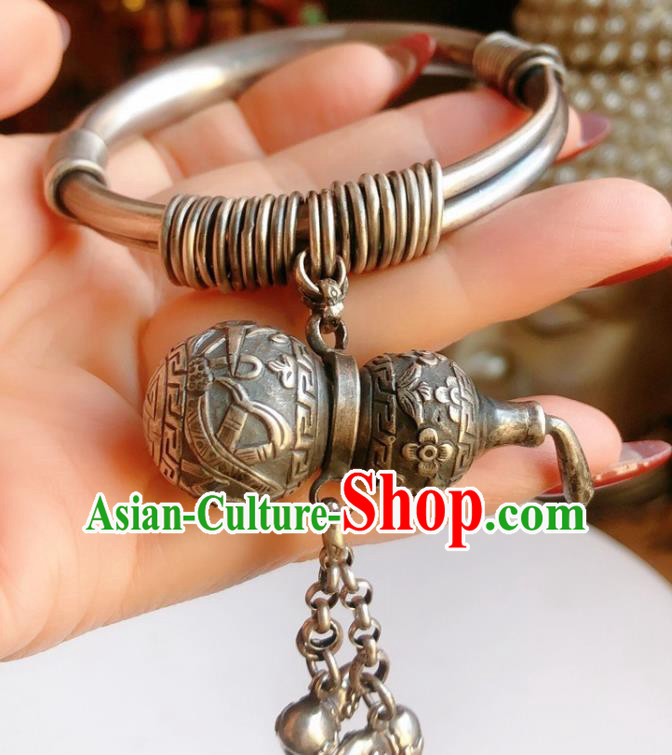 Handmade Chinese Bracelet Accessories Traditional Culture Jewelry National Silver Gourd Pendant Bangle