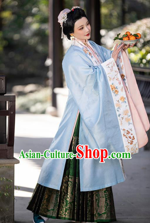 China Traditional Ming Dynasty Imperial Consort Hanfu Clothing Ancient Court Beauty Historical Costumes