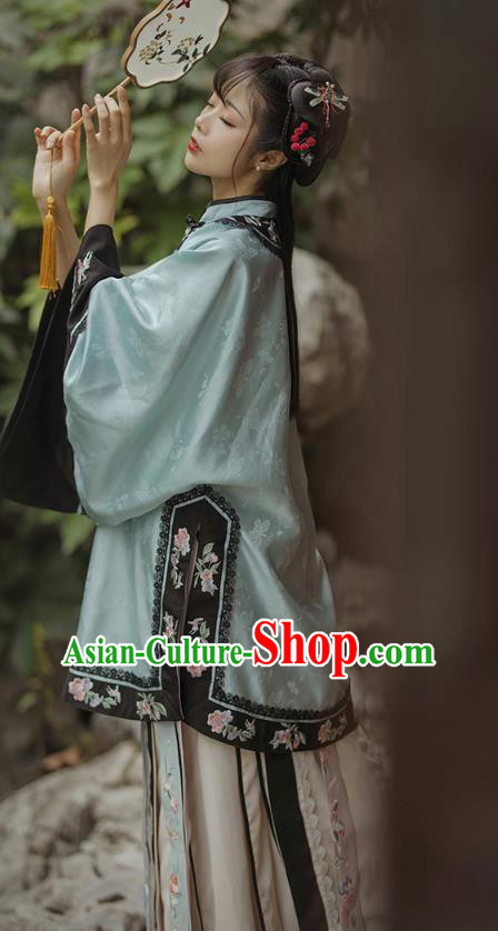 China Traditional Qing Dynasty Rich Female Embroidered Clothing Ancient Patrician Lady Historical Costumes