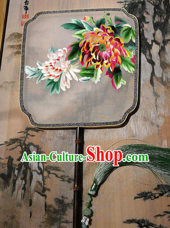 China Handmade White Silk Fans Traditional Song Dynasty Hanfu Fan Embroidered Chrysanthemum Palace Fan