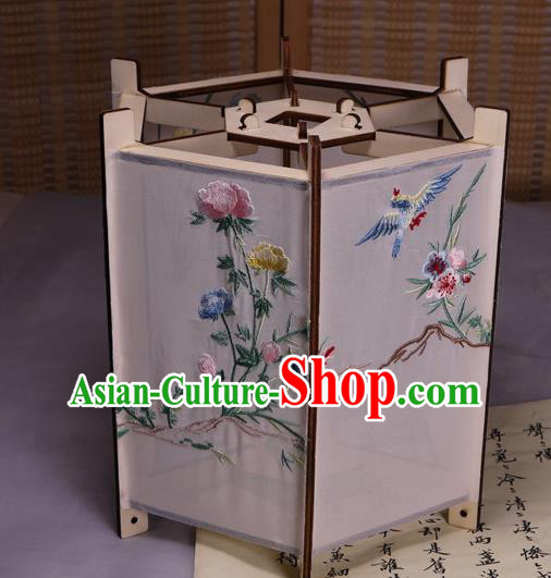 China Handmade Hanging Lamp Classical Embroidered Peony Palace Lantern Traditional Silk Hexagon Lanterns