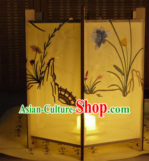 China Handmade Hanging Lamp Classical Embroidered Peony Palace Lantern Traditional Silk Hexagon Lanterns