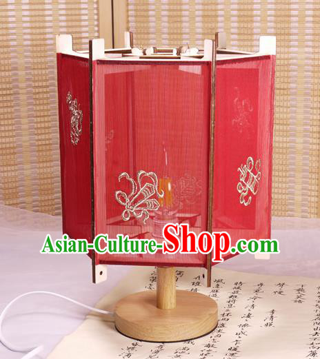 China Classical Red Silk Palace Lantern Traditional Spring Festival Lanterns Handmade Embroidered Hexagon Desk Lamp